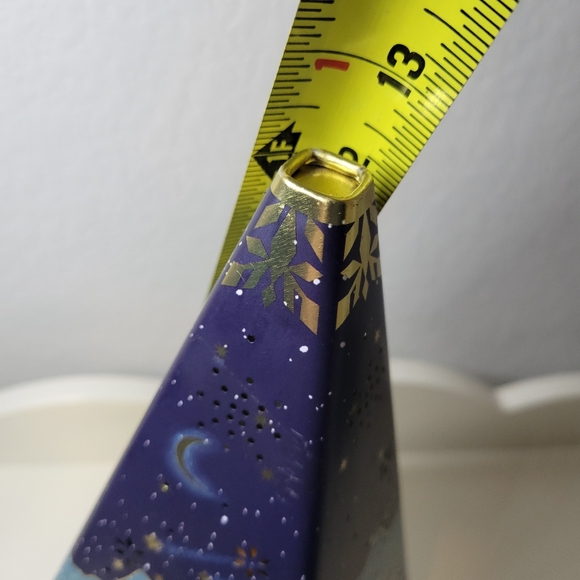 LIGHT UP HOUSE Metal Tin Decor, blue snow scene metal pyramid tin container can - Picture 15 of 15